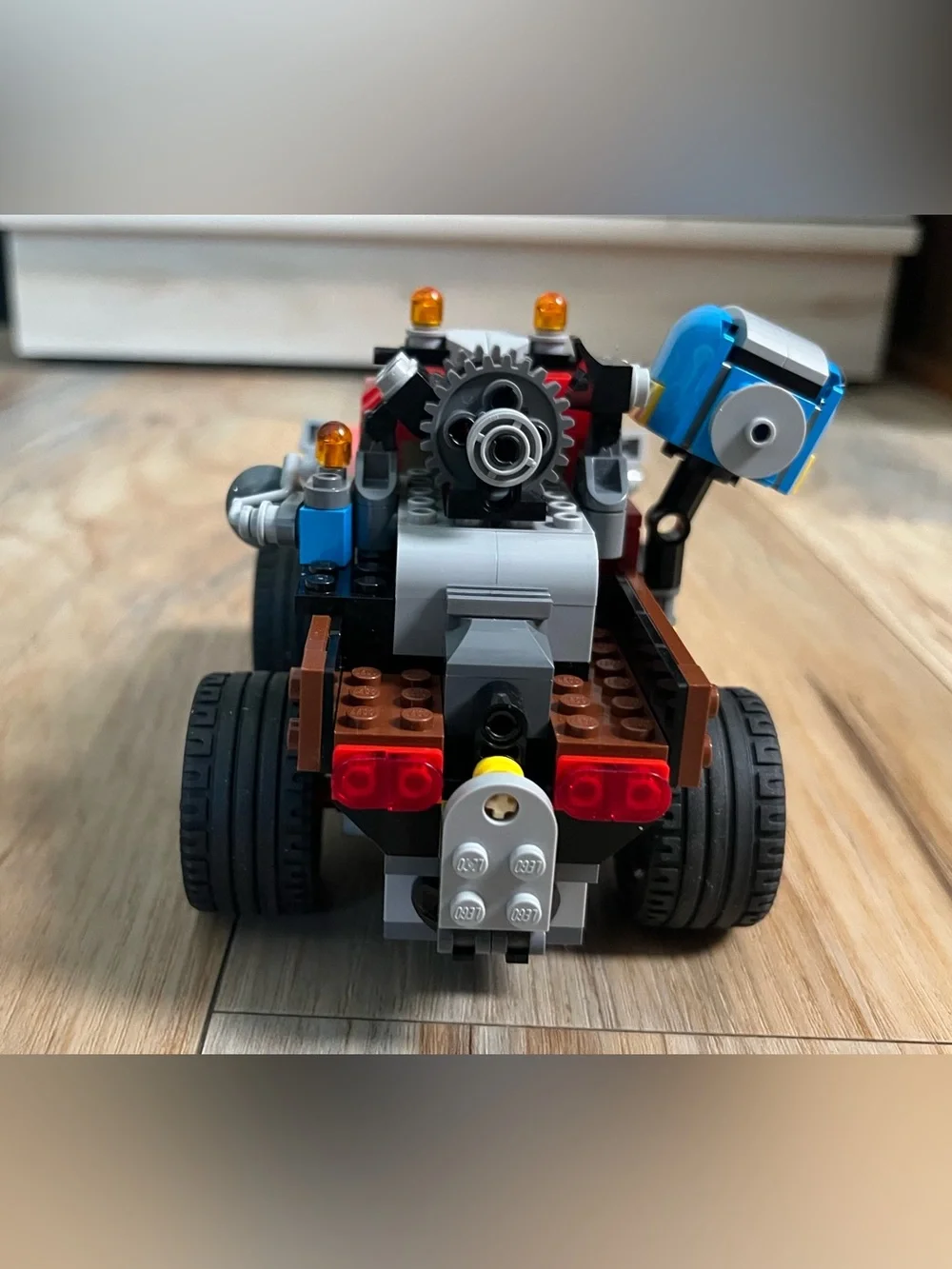 LEGO-Hidden Side- El Fuego's Stunt Truck (set 70421)